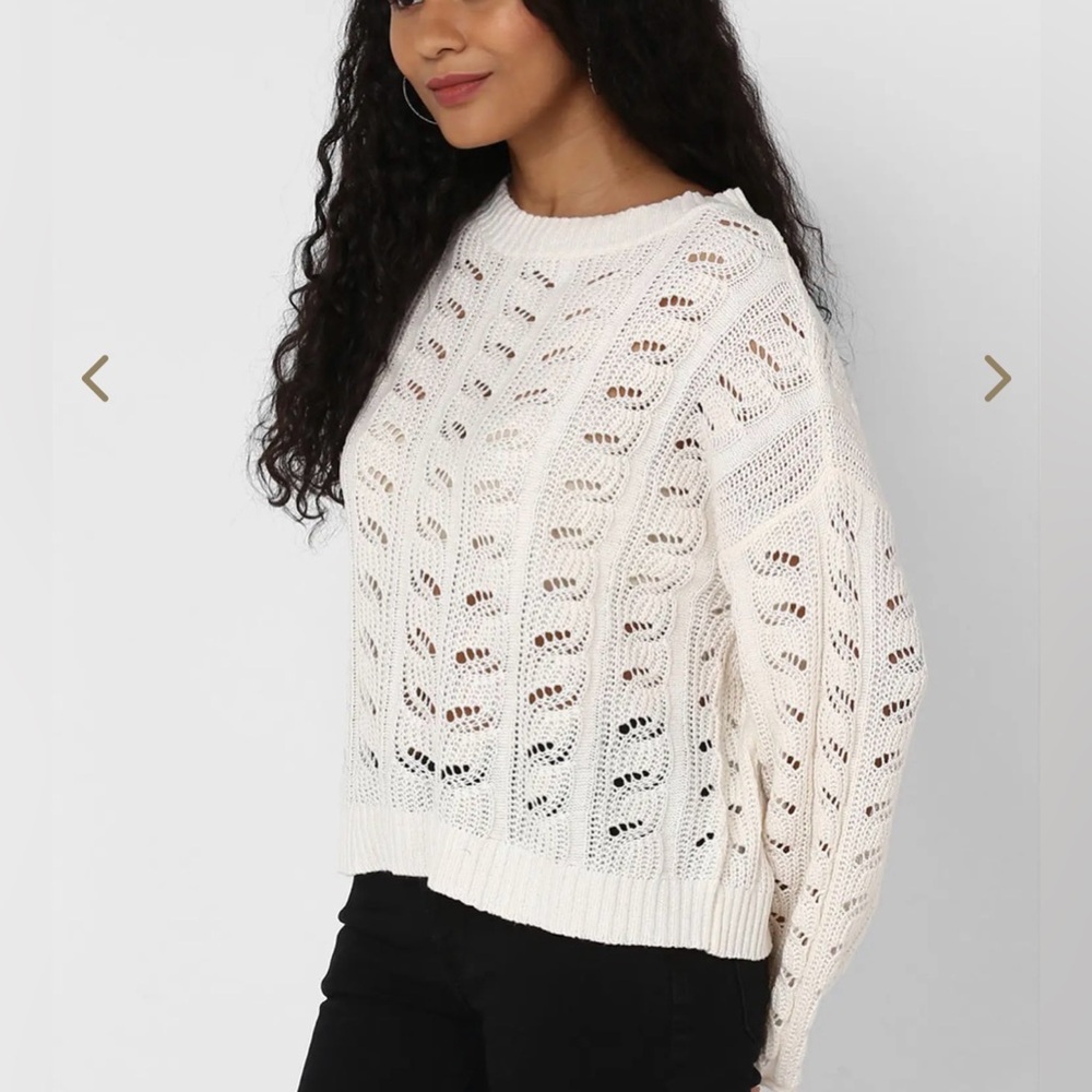 American Eagle Outfitters Cream Crouchet Oversized Cropped Sweater size Medium - Picture 2 of 8